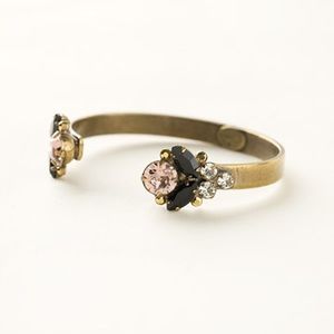 NWT Sorrelli Crystal Cluster Antique Gold Bracelet in Black Fringe